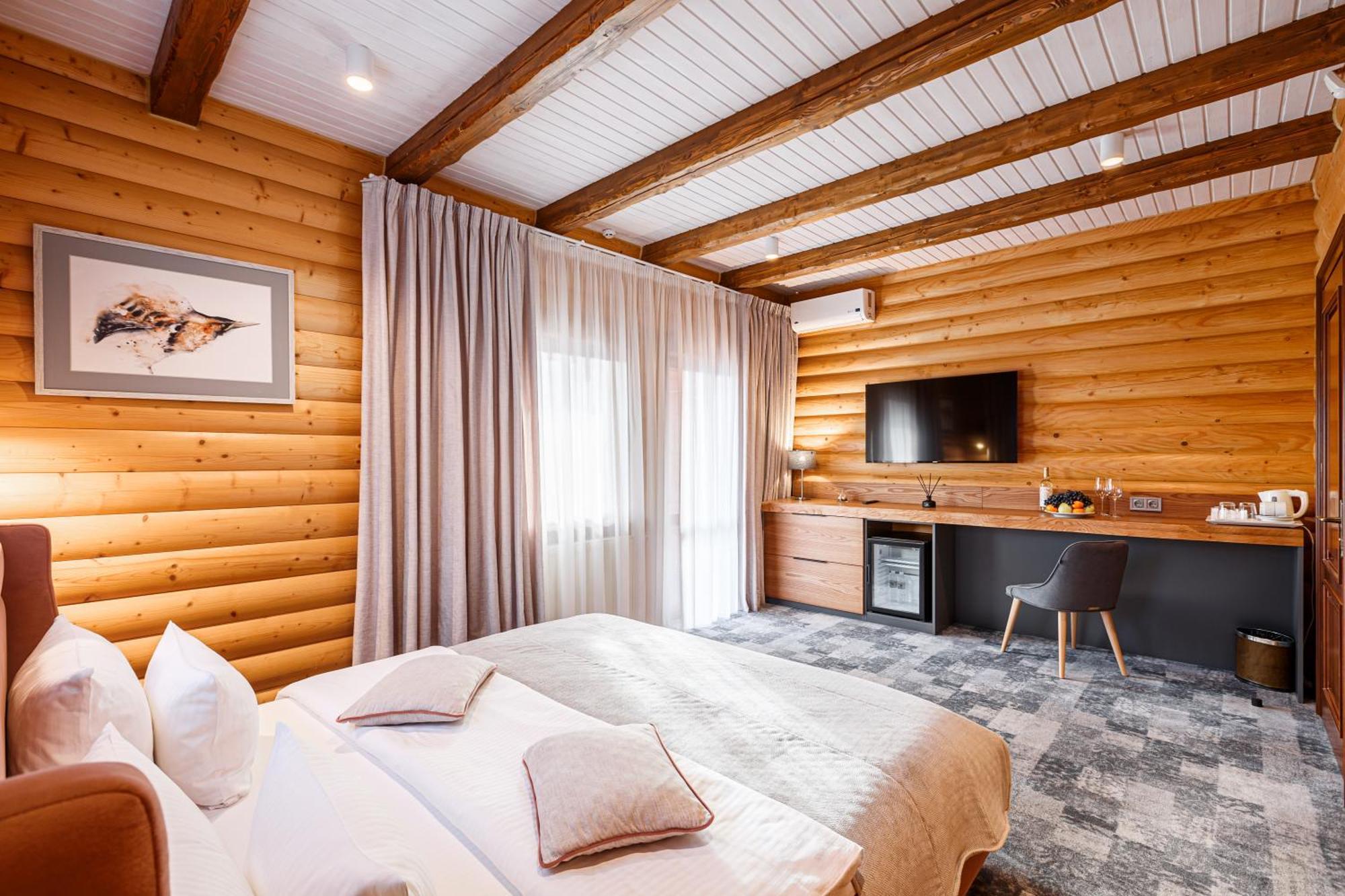 Ведмежа Гора Family Resort & Spa Resort *